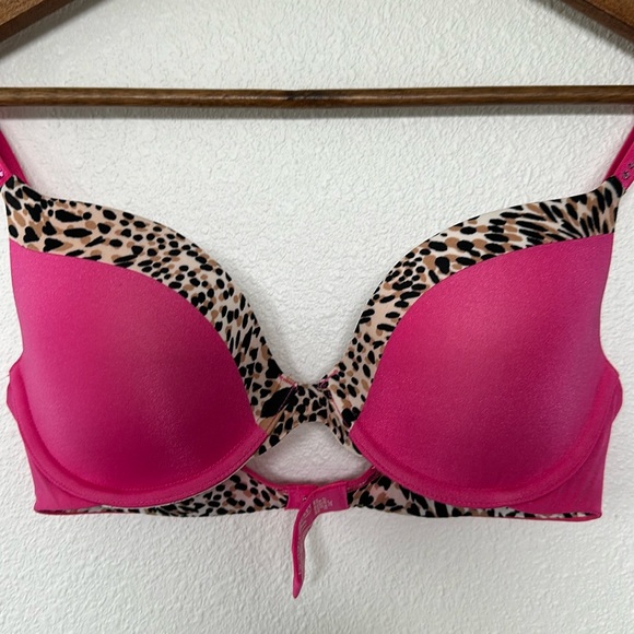 Victoria’s Secret Biofit Demi uplift bra 34C pink with leopard trim - Picture 2 of 7